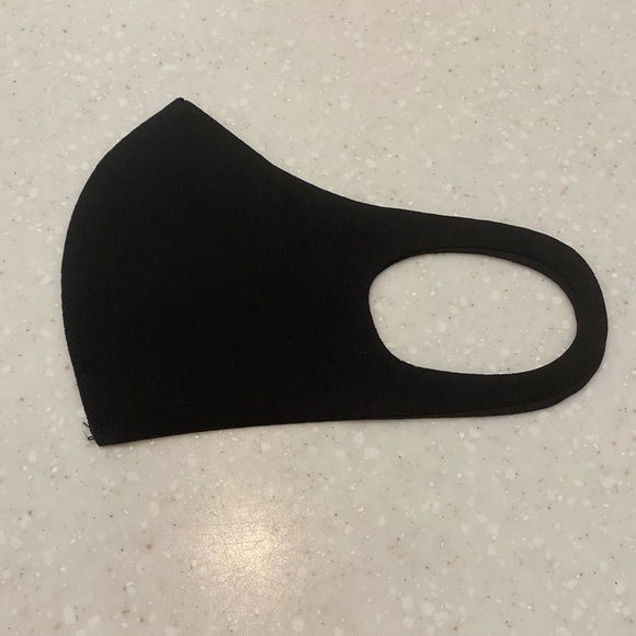 FACE MASK “ BATMAN “ 🦇 - Picture 2 of 7